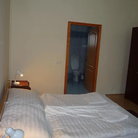 Aba Vezér Panzió és étterem * Abaújszántó